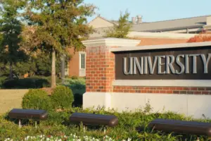 5 Things a University can offer you.